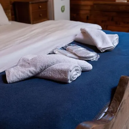 Istanbuldere Alabalikevi B&B 사판자