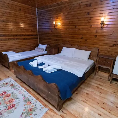 Istanbuldere Alabalikevi Couette-café Sapanca